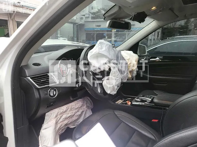 Photo 2 of 16: 2017 Mercedes-Benz GLE350 d 4Matic, VIN WDCDA2EB5HA926513 — Korean insurance auction