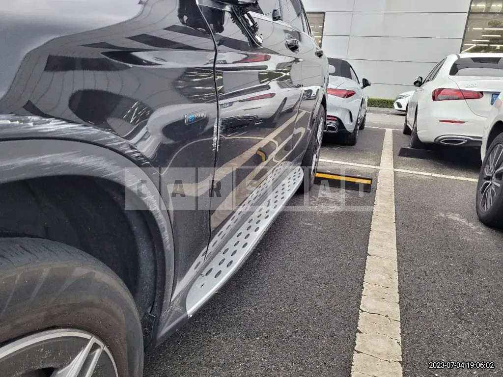Photo 2 of 14: 2021 Mercedes-Benz GLC300 e 4Matic Coupe, VIN W1N0J5DB6MF900211 — Korean insurance auction