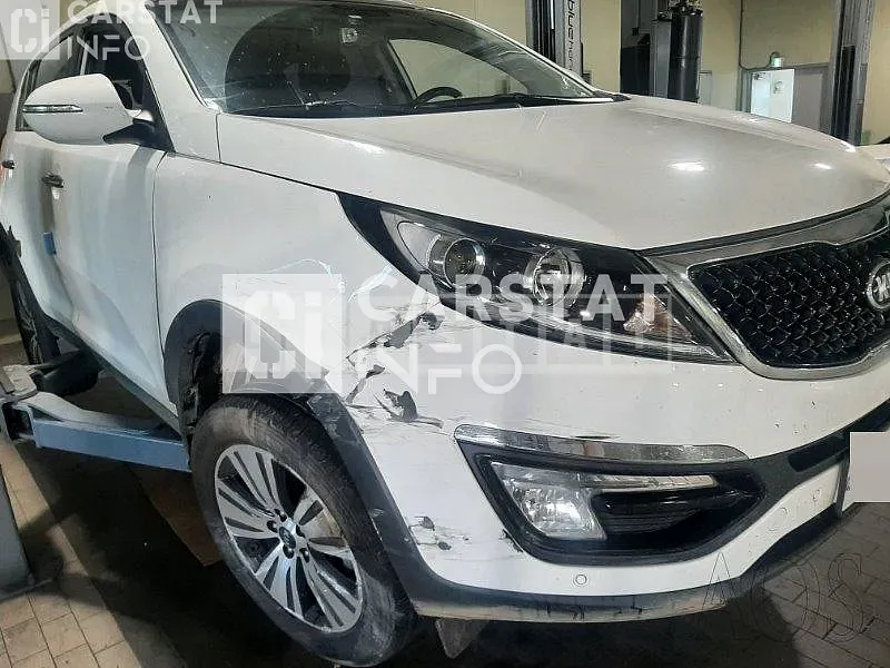 Photo 2 of 5: 2015 Kia Sportage R, VIN KNAPE813BFK756026 — Korean insurance auction