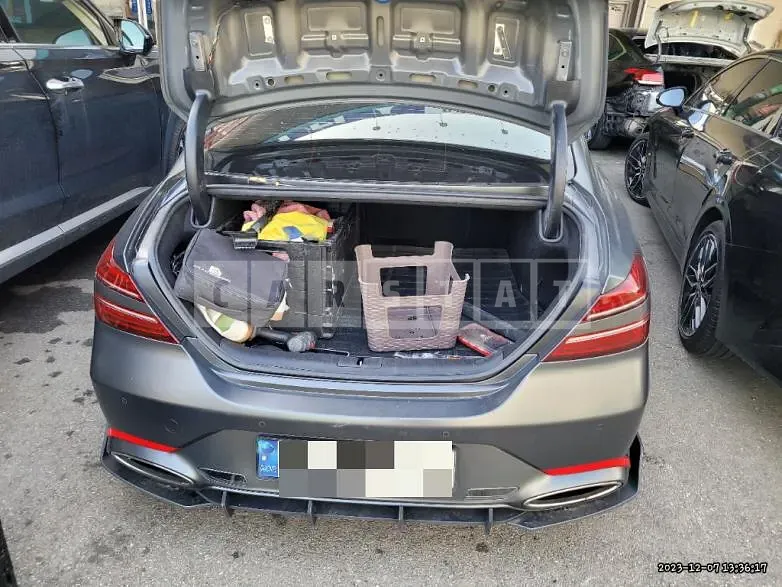 Photo 2 of 7: 2021 Genesis G70 3.3T — Korean insurance auction
