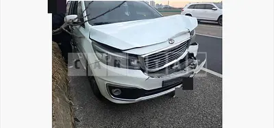 Photo 1 of 8: 2015 Kia Carnivals — Korean insurance auction