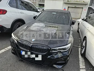 Photo 1 of 26: 2022 BMW 320i — Korean insurance auction