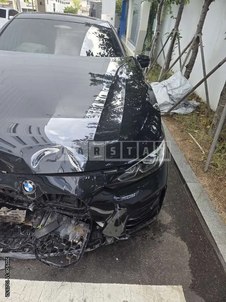 Photo 2 of 16: 2021 BMW 420i Coupe — Korean insurance auction