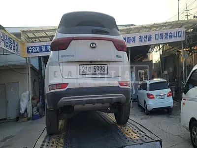 Photo 1 of 34: 2018 Kia Sportage, VIN KNAPM813BJK465703 — Korean insurance auction