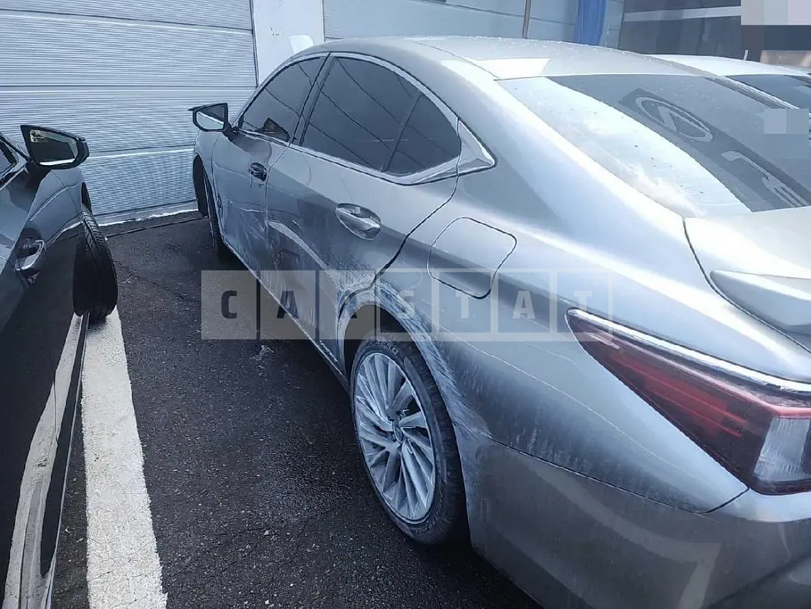 Photo 2 of 15: 2020 Lexus ES300h — Korean insurance auction