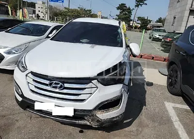 Photo 1 of 25: 2015 Hyundai Santa Fe, VIN KMHSW81UBFU352108 — Korean insurance auction