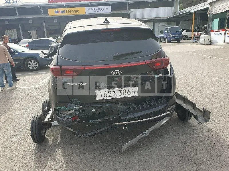 Photo 2 of 15: 2020 Kia Sportage, VIN KNAPL812GLK845149 — Korean insurance auction