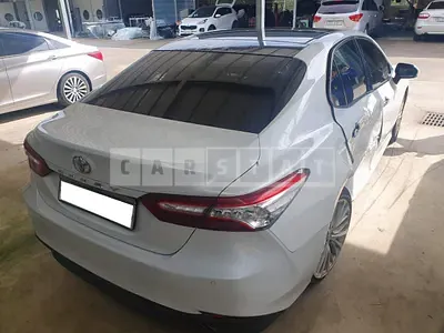Photo 1 of 15: 2018 Toyota Camry, VIN JTNB11HK9J3056953 — Korean insurance auction