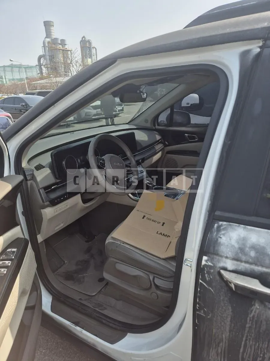 Photo 2 of 8: 2022 Kia Carnivals — Korean insurance auction