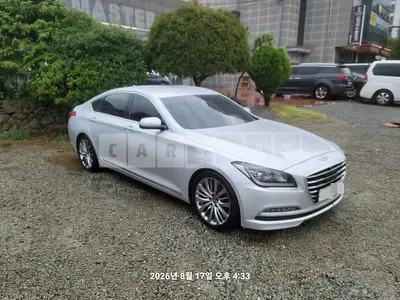 Photo 1 of 7: 2015 Genesis 3.3 — Korean insurance auction