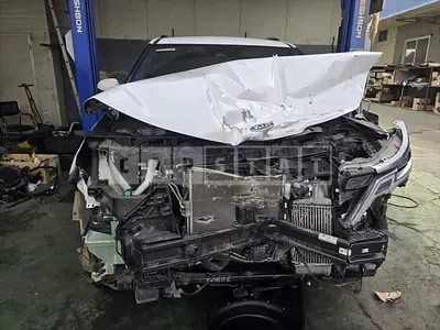 Photo 1 of 33: 2020 Kia Carnivals — Korean insurance auction