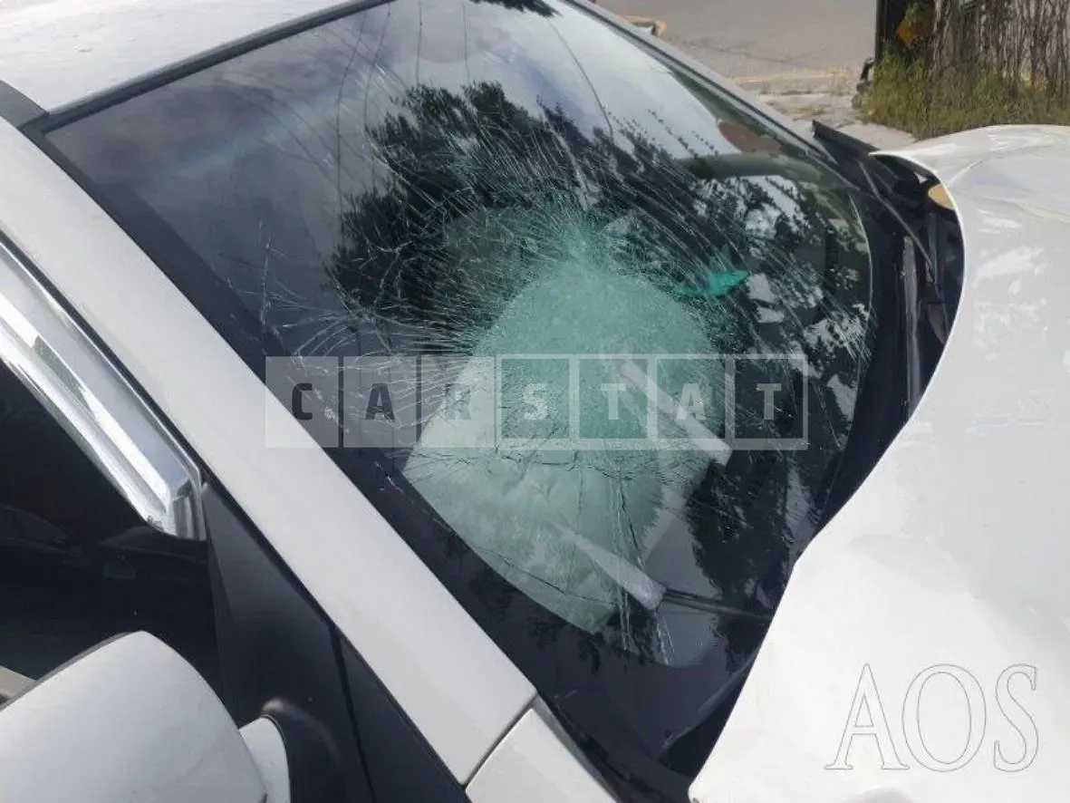 Photo 2 of 25: 2014 Hyundai Tucson ix, VIN KMHJT81VBFU050290 — Korean insurance auction