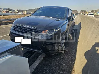 Photo 1 of 14: 2017 Land Rover Discovery Sports 2.0d, VIN SALCA2BN7HH710288 — Korean insurance auction