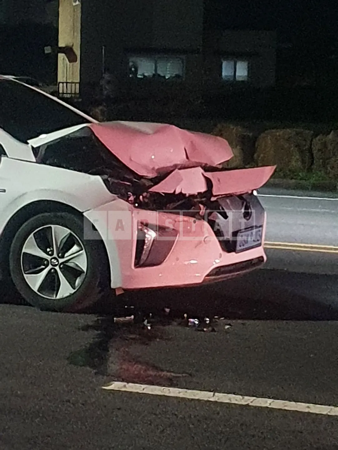 Photo 2 of 11: 2018 Hyundai Modern Ionic Electric, VIN KMHC051HFJU025786 — Korean insurance auction