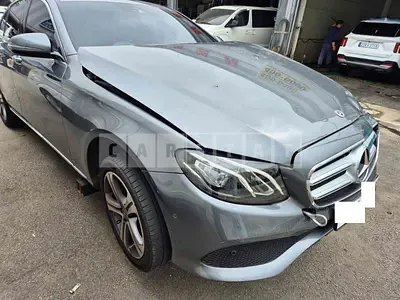 Photo 1 of 23: 2019 Mercedes-Benz E 300, VIN WDDZF4JB4KA649154 — Korean insurance auction