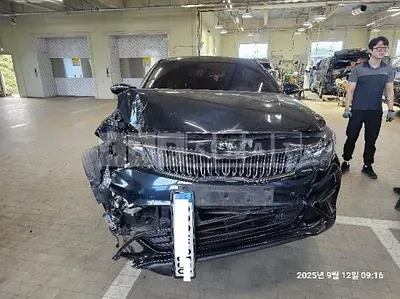 Photo 1 of 50: 2019 Kia K5 — Korean insurance auction