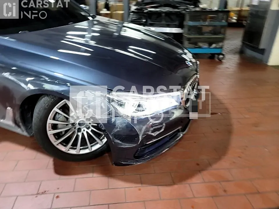 Photo 2 of 72: 2016 BMW 730d xDrive, VIN WBA7C4104GG435114 — Korean insurance auction