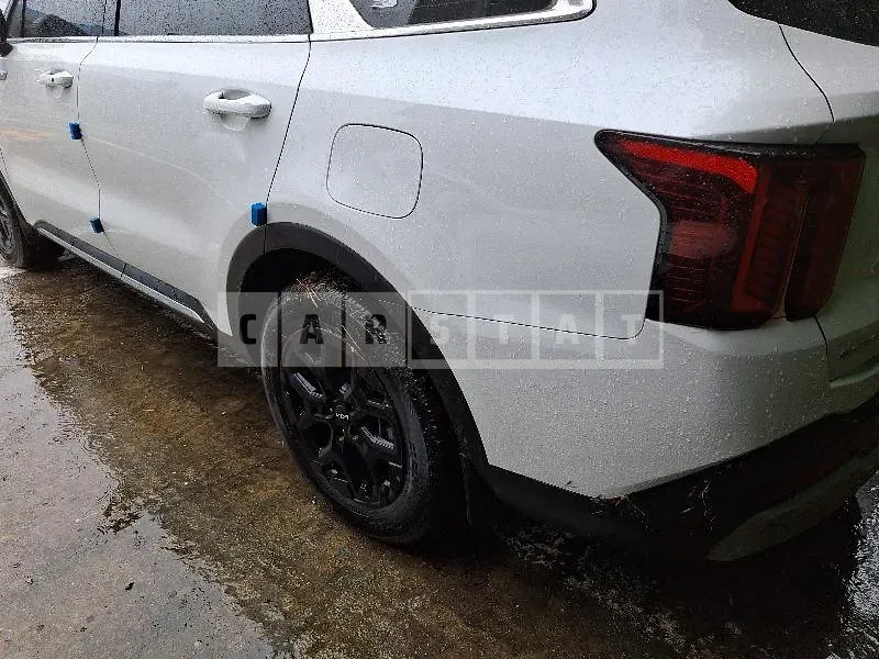 Photo 2 of 21: 2024 Kia Sorento Hybrid — Korean insurance auction