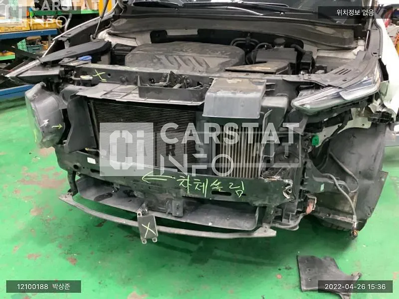 Photo 2 of 17: 2018 Hyundai Santa Fe, VIN KMHS381BBKU072042 — Korean insurance auction
