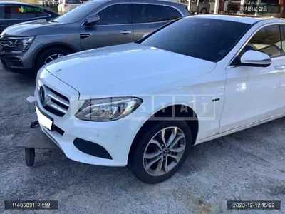 Photo 1 of 10: 2018 Mercedes-Benz C350e, VIN WDDWF4HB0JR407311 — Korean insurance auction