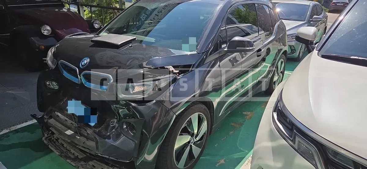 Photo 2 of 35: 2015 BMW i3 — Korean insurance auction
