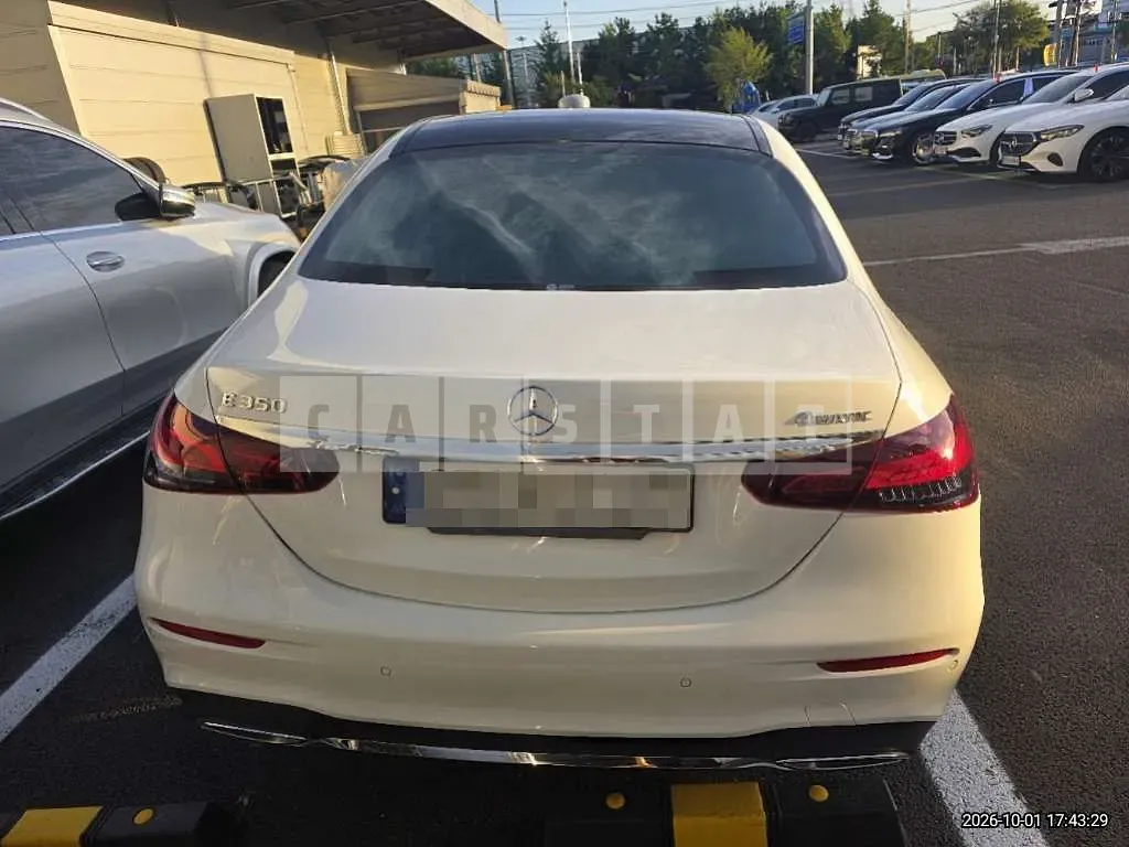 Photo 2 of 11: 2022 Mercedes-Benz E350 4Matic — Korean insurance auction