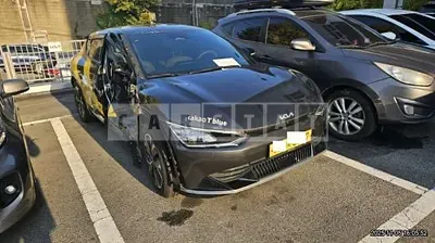 Photo 1 of 27: 2022 Kia EV6, VIN KNAC381AFNA062526 — Korean insurance auction