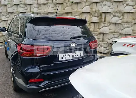 Photo 2 of 16: 2019 Kia Sorento, VIN KNAPG81ABKA518571 — Korean insurance auction