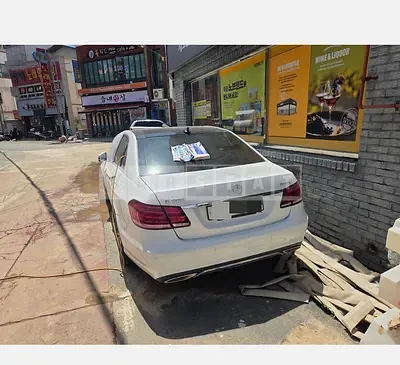 Photo 1 of 20: 2016 Mercedes-Benz E300 4Matic — Korean insurance auction