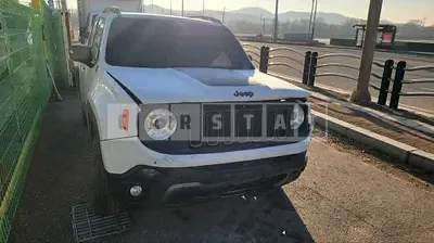 Photo 1 of 14: 2018 Jeep Zip Renegade — Korean insurance auction