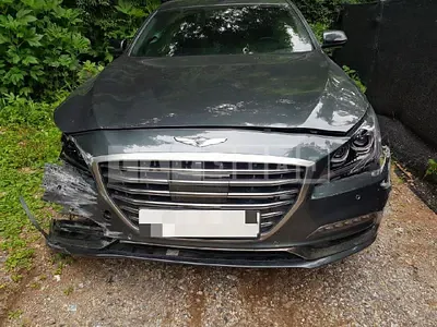 Photo 1 of 29: 2019 Genesis G80 3.3, VIN KMHGN41DDLU340718 — Korean insurance auction