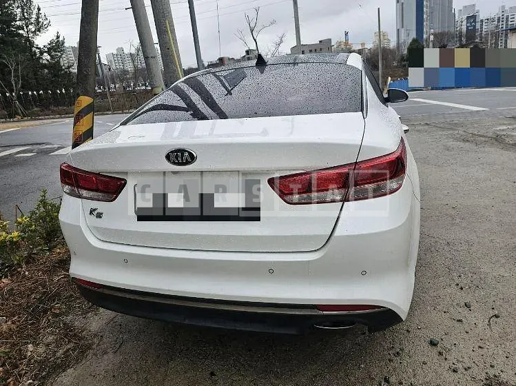 Photo 2 of 11: 2015 Kia K5 LPG — Korean insurance auction