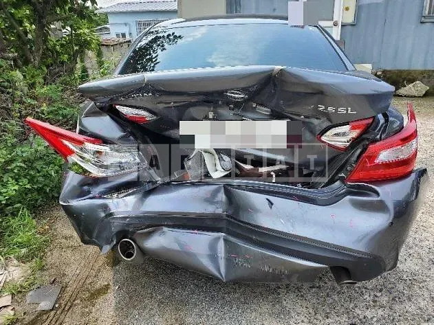 Photo 2 of 15: 2017 Nissan Honda Altima 2.5 — Korean insurance auction