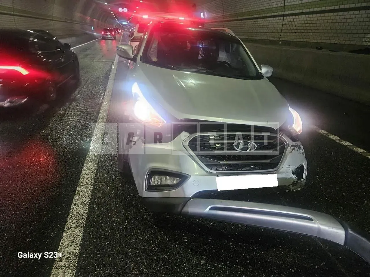 Photo 2 of 14: 2015 Hyundai Tucson, VIN KMHJT81VDFU039235 — Korean insurance auction