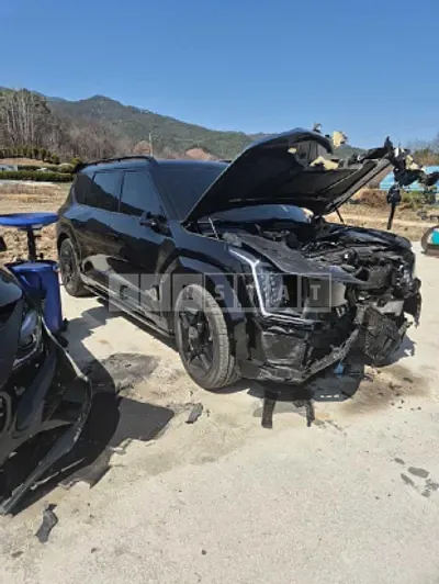 Photo 1 of 50: 2024 Kia EV9 — Korean insurance auction