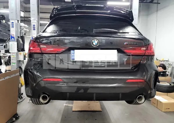 Photo 2 of 50: 2023 BMW 120i, VIN WBA7L7105P7M20722 — Korean insurance auction