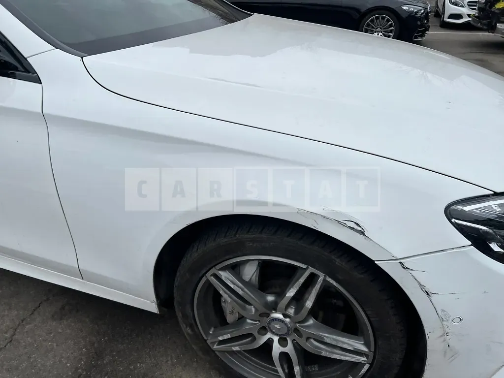 Photo 2 of 29: 2017 Mercedes-Benz E350d, VIN WDDZF3DB0HA204599 — Korean insurance auction