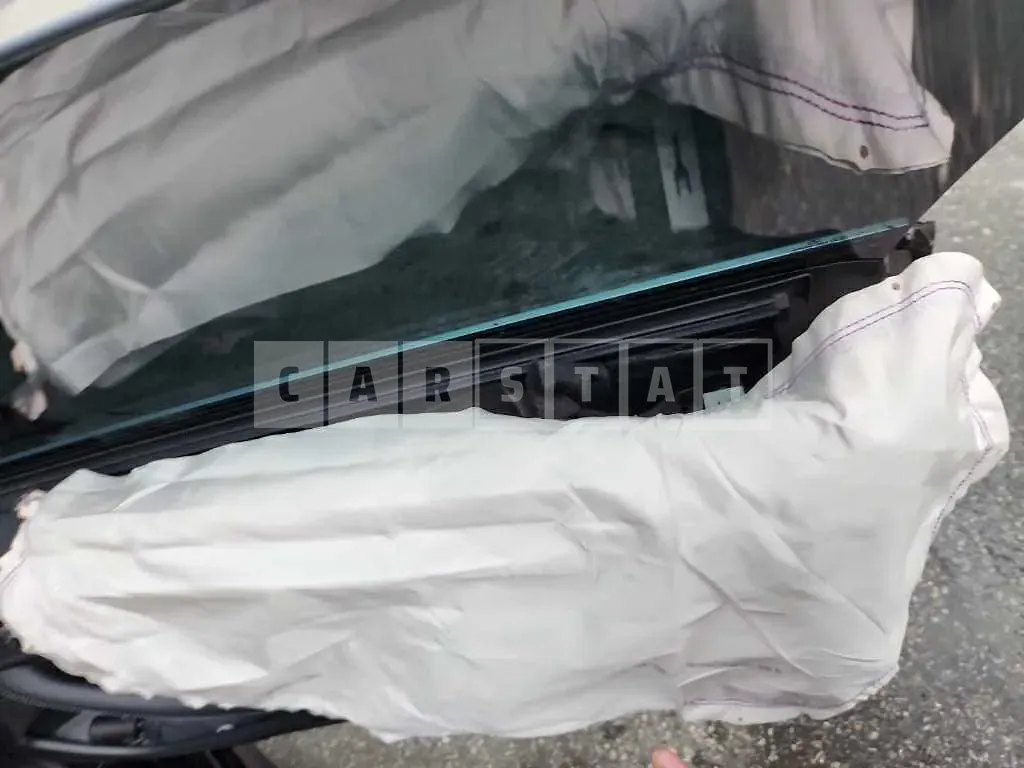 Photo 2 of 45: 2019 Mercedes-Benz E450 4Matic, VIN WDD1K6JB7KF115573 — Korean insurance auction