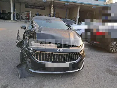 Photo 1 of 21: 2019 Kia K7 — Korean insurance auction