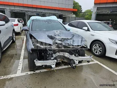 Photo 1 of 15: 2019 Mercedes-Benz E 300 4Matic — Korean insurance auction