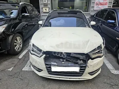 Photo 1 of 25: 2015 Audi Sports, VIN WAUZZZ8V0FA172854 — Korean insurance auction