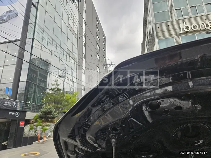 Photo 2 of 66: 2021 Mercedes-Benz GLB220 — Korean insurance auction