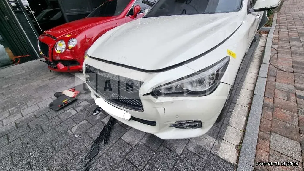 Photo 2 of 6: 2016 Infiniti Q50 2.2d, VIN JNKDV71E8GM550196 — Korean insurance auction