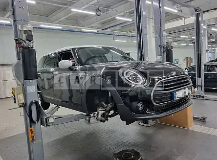 Photo 2 of 19: 2021 MINI Cooper Clubman, VIN WMWXJ3100M2P40425 — Korean insurance auction