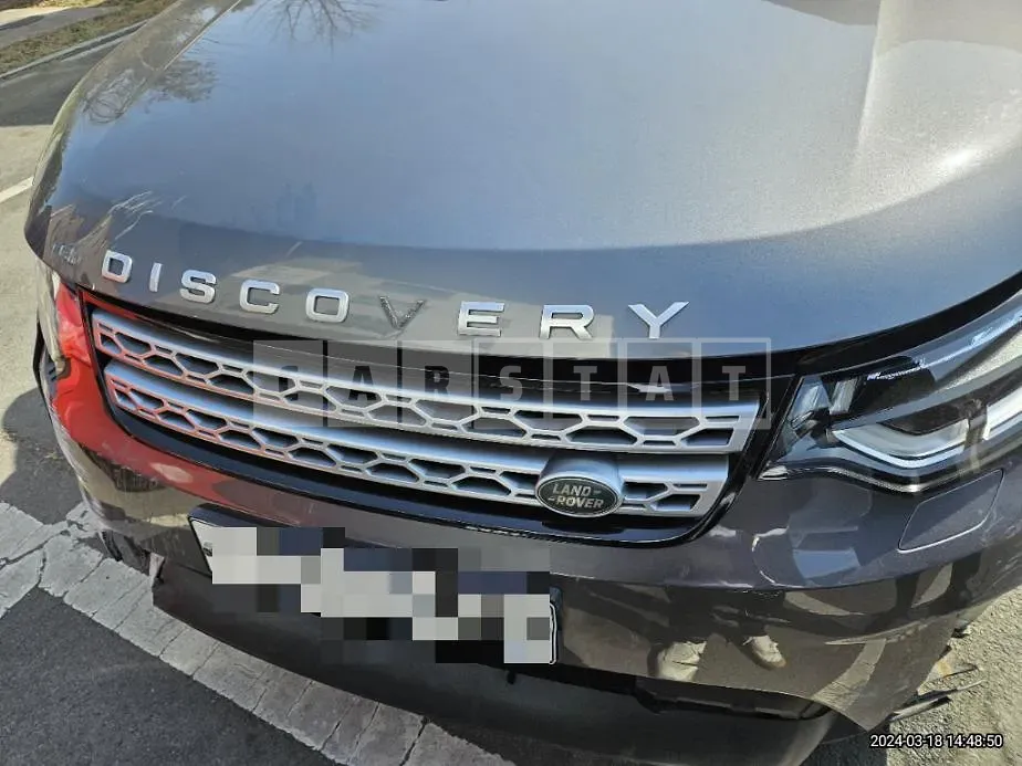 Photo 2 of 25: 2018 Land Rover Discovery TD6, VIN SALRA2BK7JA048582 — Korean insurance auction