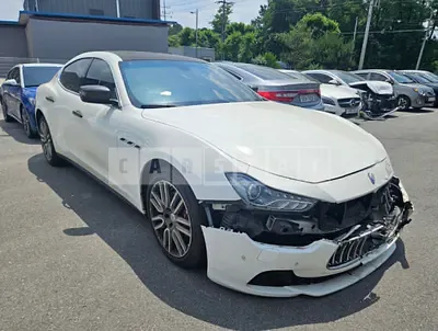Photo 1 of 5: 2015 Maserati Ghibli — Korean insurance auction