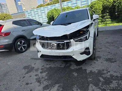 Photo 1 of 16: 2024 Volvo XC40 B4 AWD — Korean insurance auction