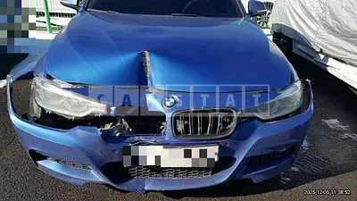Photo 1 of 13: 2017 BMW 320i — Korean insurance auction