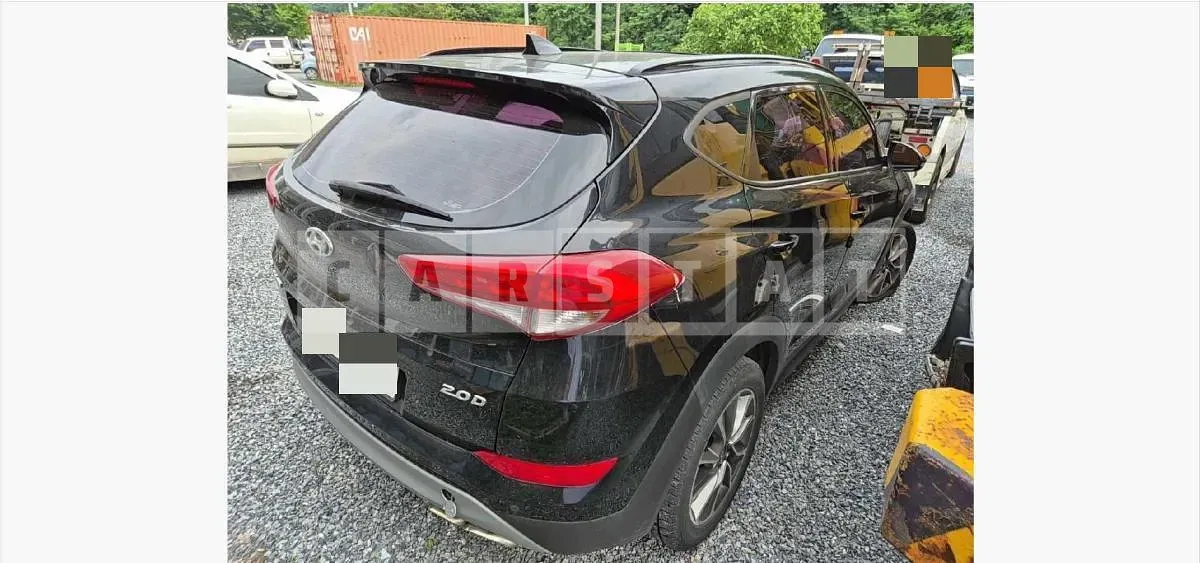 Photo 2 of 8: 2017 Hyundai Tucson TL — Korean insurance auction
