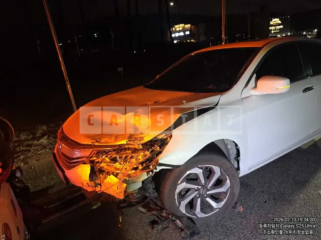 Photo 2 of 6: 2017 Honda Accord 2.4 — Korean insurance auction